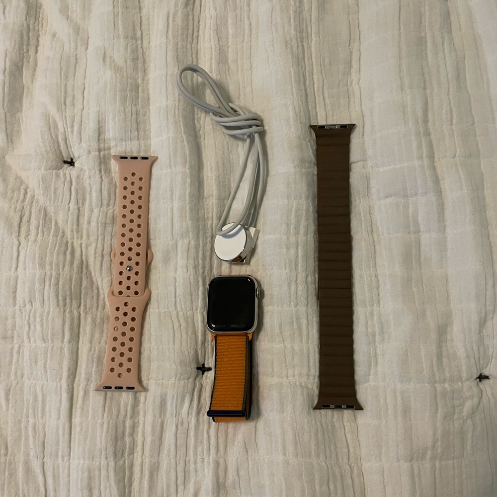 Apple Watch - Series 5